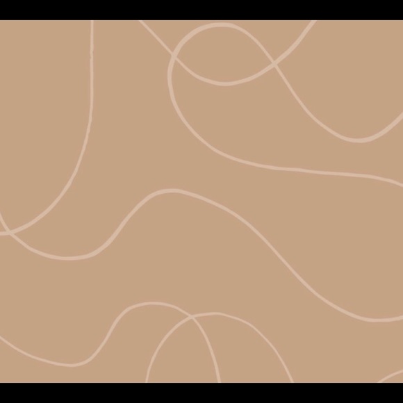 Meet your Posher, Olivia - Picture 1 of 1